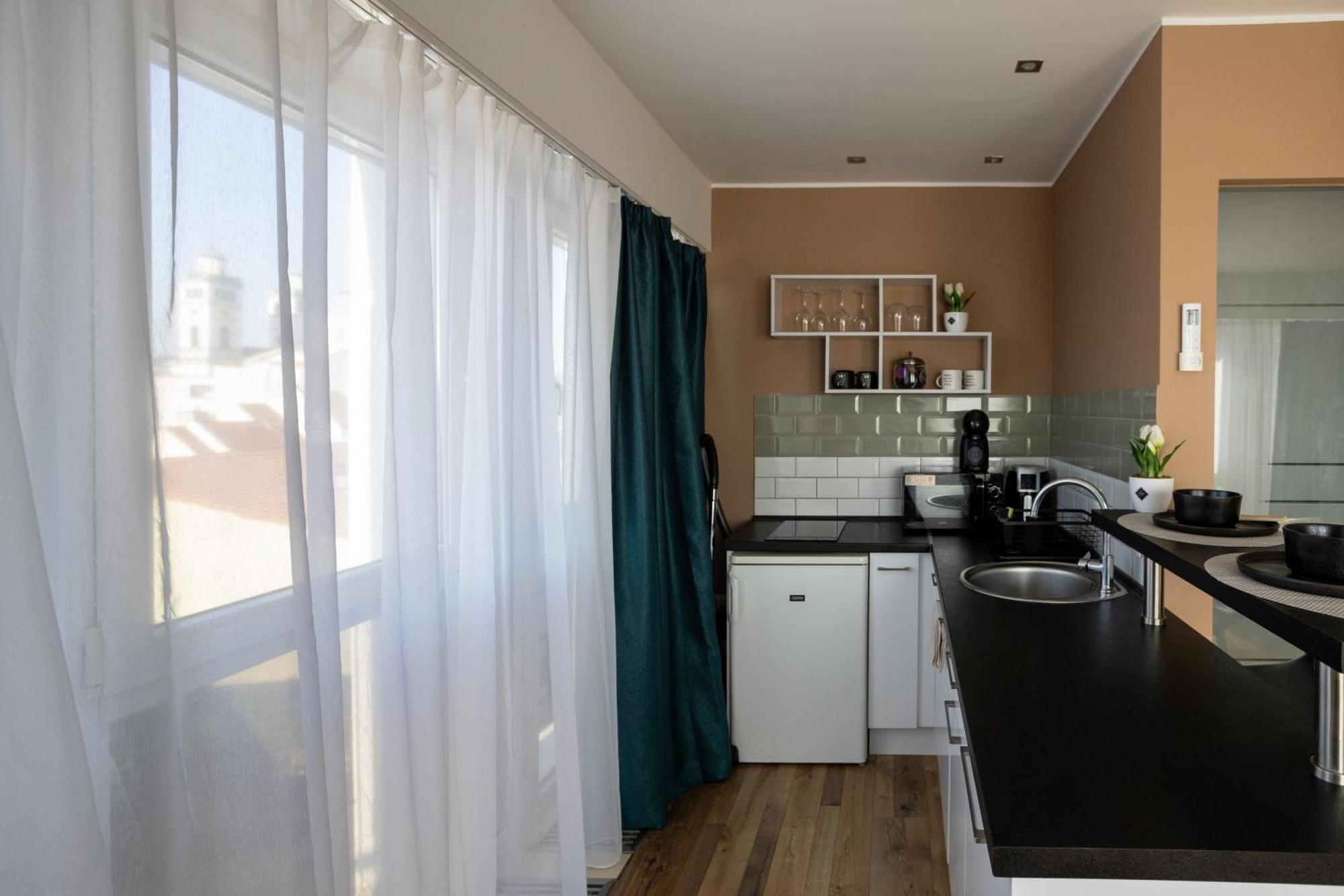 Hellowine Apartman II Eger Extérieur photo