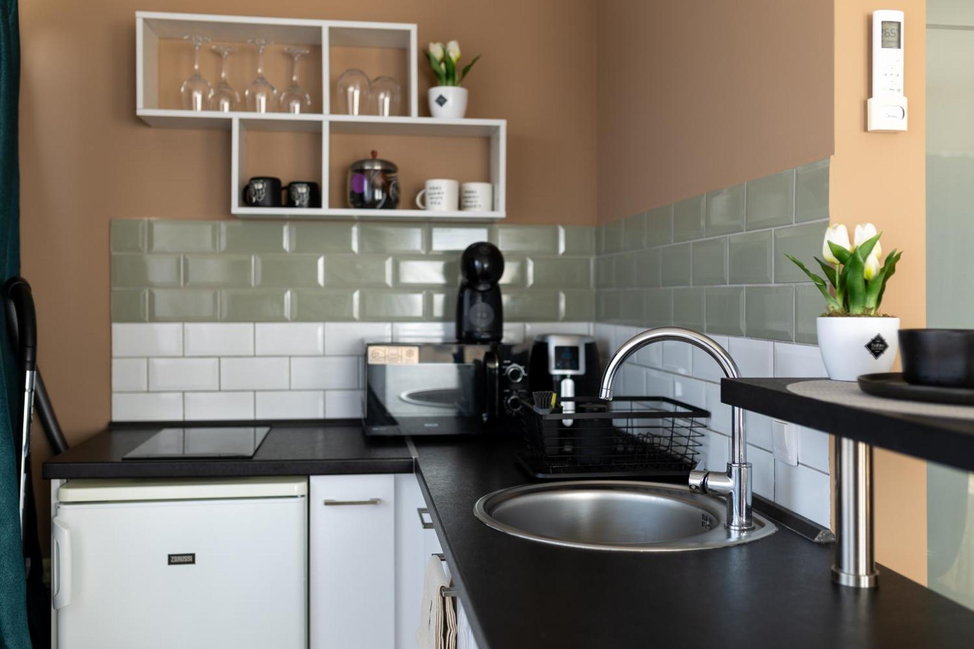 Hellowine Apartman II Eger Extérieur photo